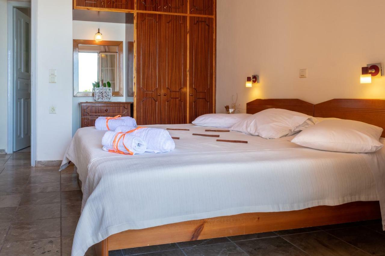 Aparthotel Naftis 3*
